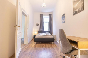 Cozy 3BR Apt for Up to 8P, 5Min to Kongresspark